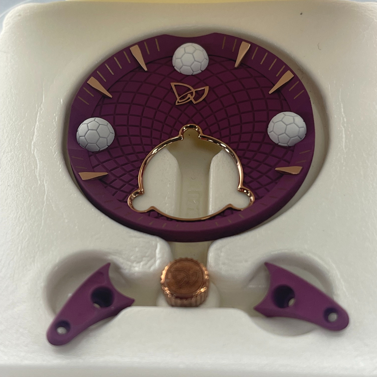 DEWEL Genève – Tourbillon Purple Edition - Dewel.ch